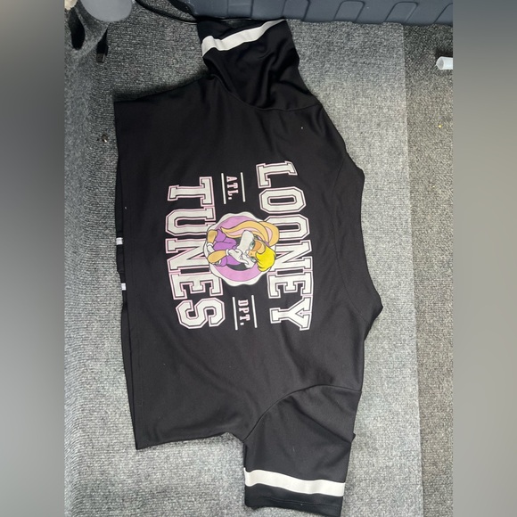 Loony tunes jersey crop top XL - Picture 2 of 2